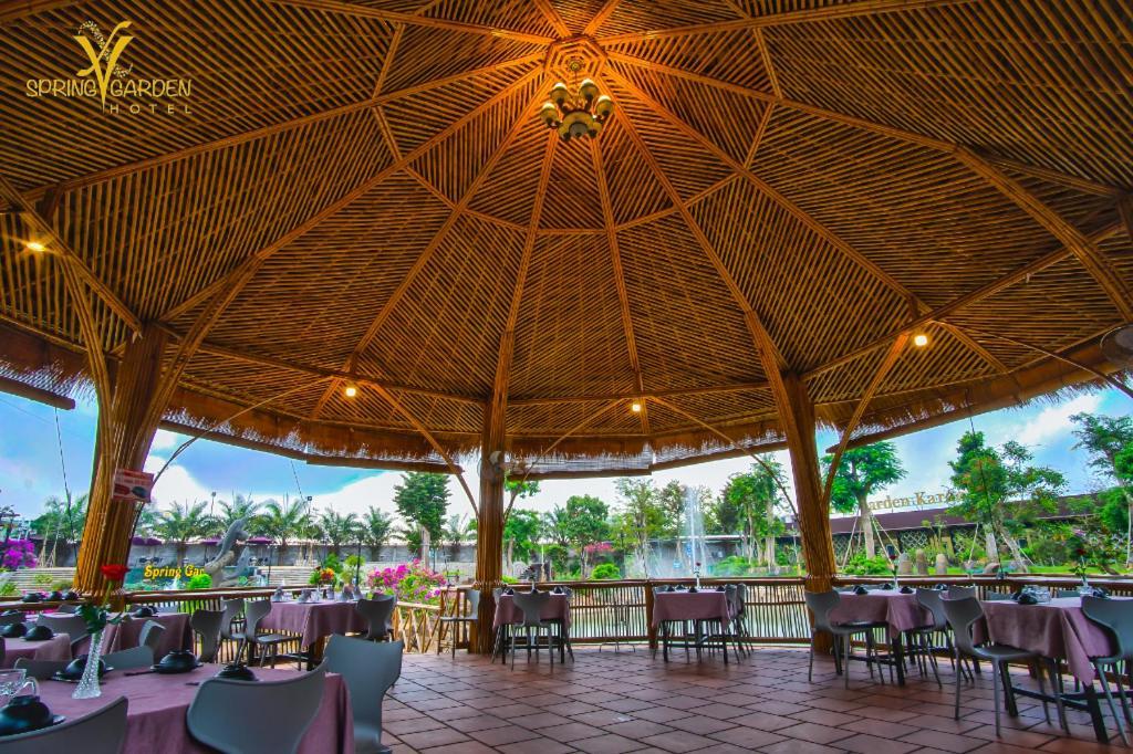 Spring Garden Hotel Lk Long Khanh Buitenkant foto
