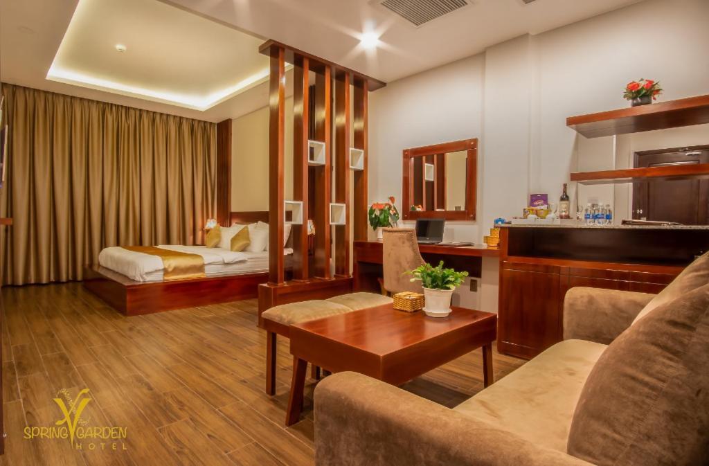 Spring Garden Hotel Lk Long Khanh Buitenkant foto