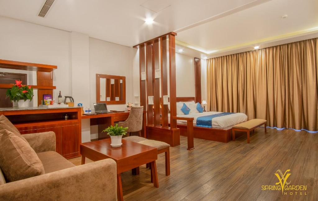 Spring Garden Hotel Lk Long Khanh Buitenkant foto