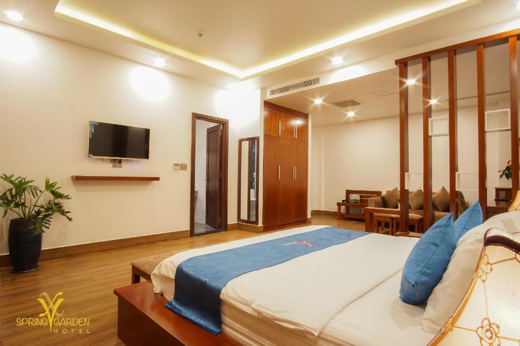 Spring Garden Hotel Lk Long Khanh Buitenkant foto